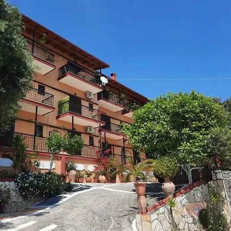 Emilios See View Apartment