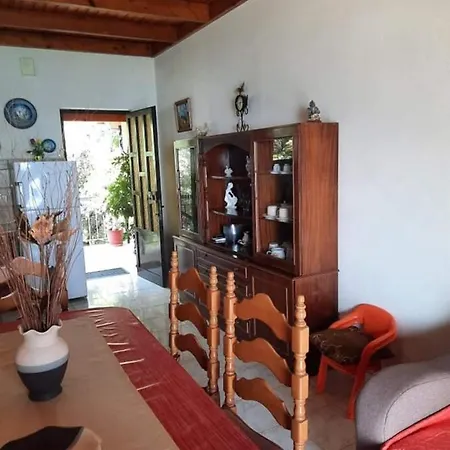 Emilios See View Apartment Barbati