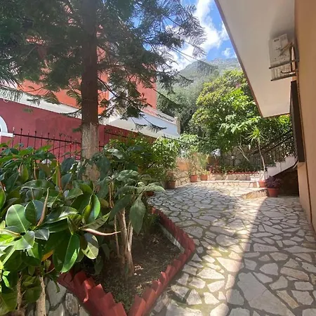 Emilios See View Apartment Апартаменты *