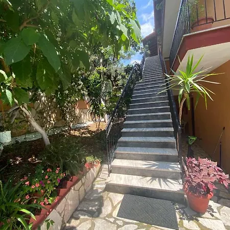 Emilios See View Apartment