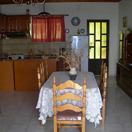 Emilios See View Apartment Barbati