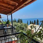 شقة Emilios View